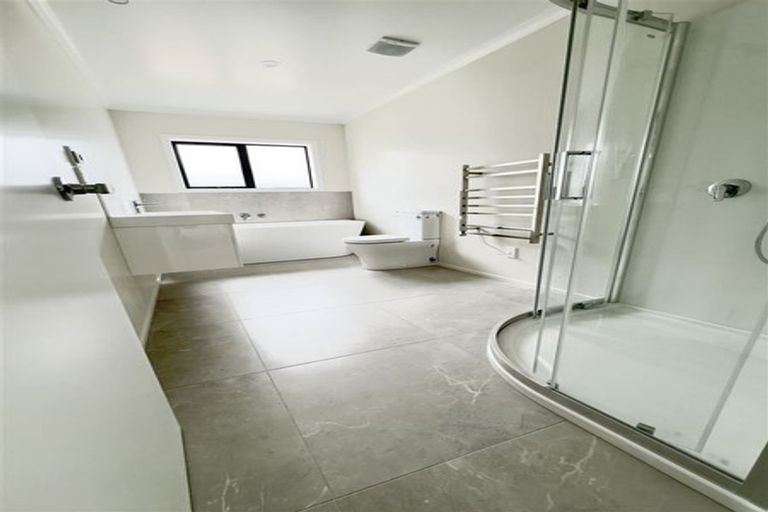 Photo of property in 4 Swinton Place, Churton Park, Wellington, 6037