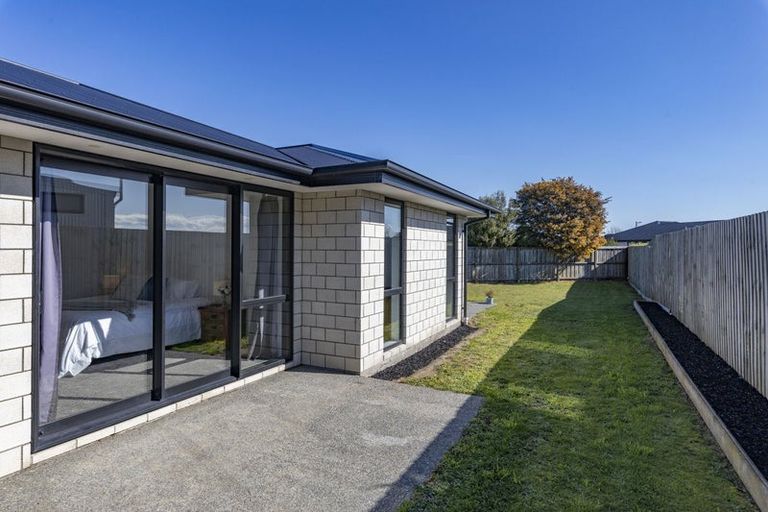 Photo of property in 43 Masefield Drive, Rolleston, 7614