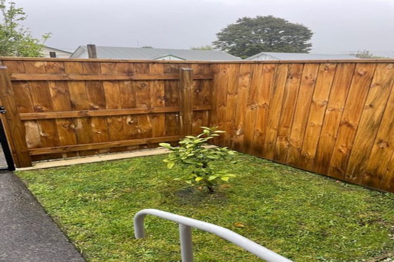 Photo of property in 8f2- Liverpool Street, Trentham, Upper Hutt, 5018