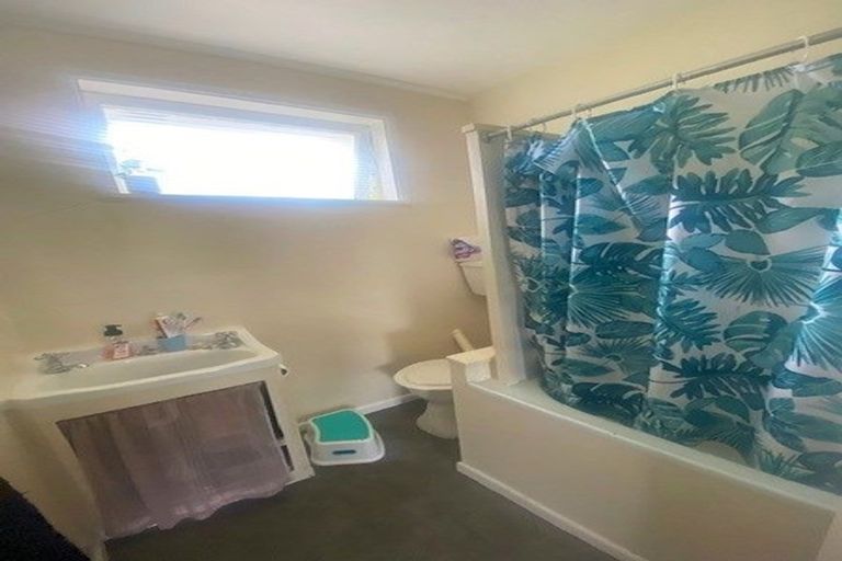 Photo of property in 1/17a Miro Street, Trentham, Upper Hutt, 5018