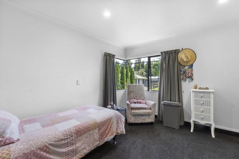 Photo of property in 16 Hastings Place, Hamilton Lake, Hamilton, 3204