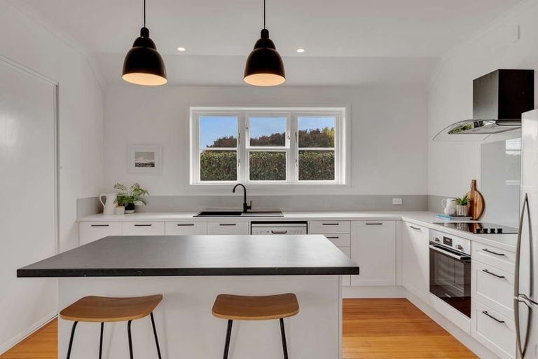 Photo of property in 2 Richmond Street, Whanganui East, Whanganui, 4500