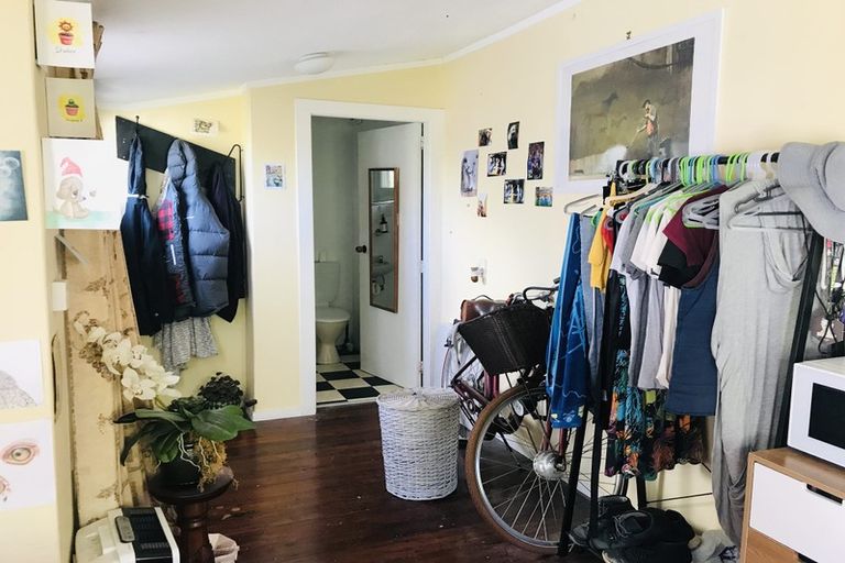 Photo of property in 115 Wallace Street, Mount Cook, Wellington, 6021