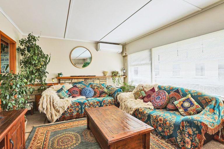 Photo of property in 52 Upham Street, Havelock North, 4130