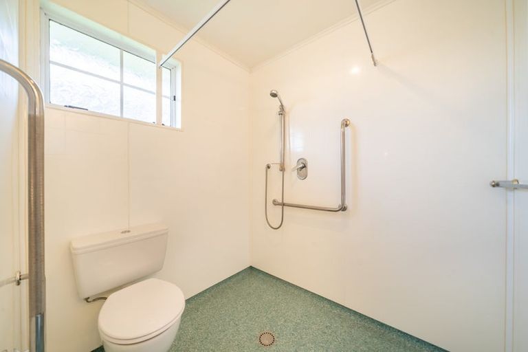 Photo of property in 11 Observatory Close, Whitby, Porirua, 5024