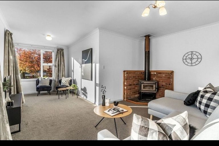 Photo of property in 39 Albert Street, Winton, 9720