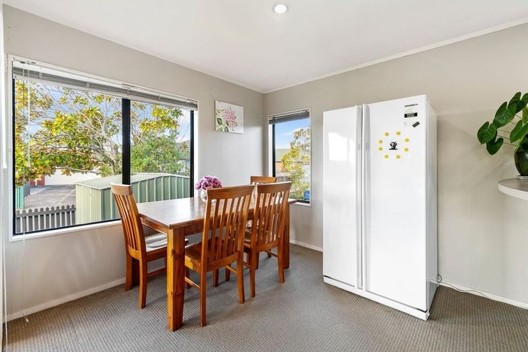 Photo of property in 1 Kenwick Place, Burswood, Auckland, 2013