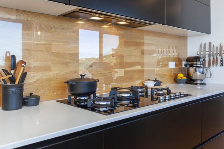 Photo of property in 101 Kakariki Grove, Waikanae, 5036