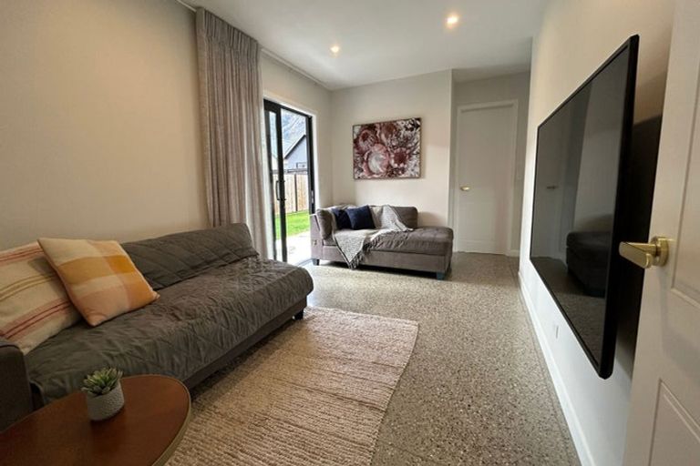Photo of property in 88 Spur Ridge Rise, Jacks Point, 9371