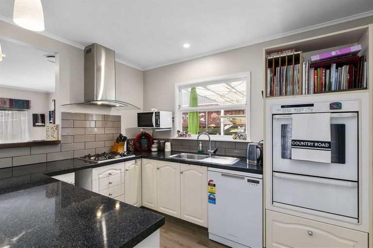 Photo of property in 26 Mcgowan Road, Wainuiomata, Lower Hutt, 5014