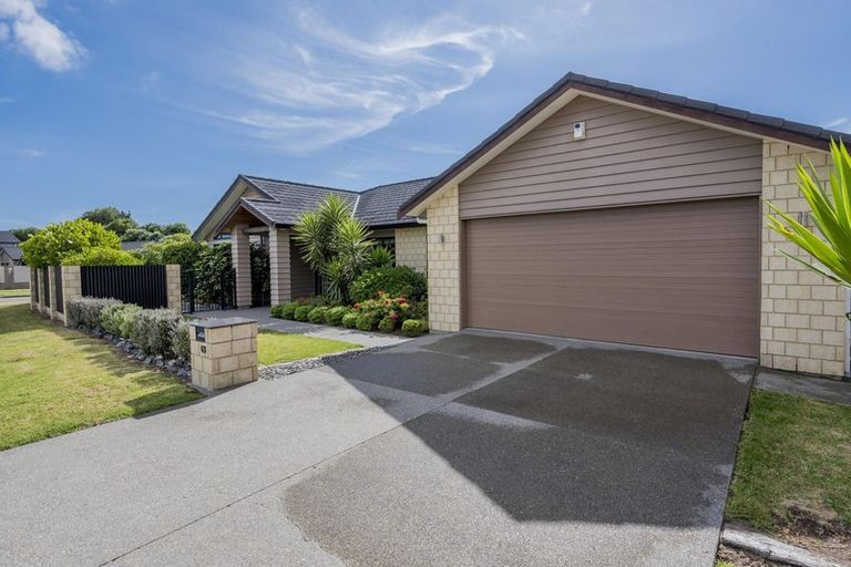 Photo of property in 65 Kotuku Drive, Paraparaumu Beach, Paraparaumu, 5032