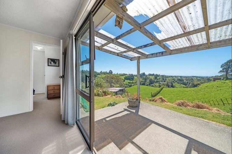 Photo of property in 38 Atkinson Road, Hurworth, New Plymouth, 4371