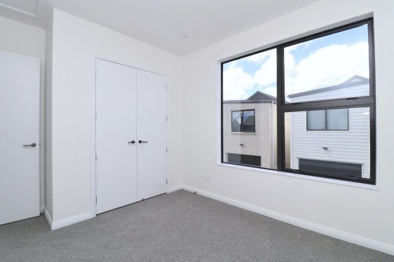 Photo of property in 18 Yellow Pear Lane, Karaka, Papakura, 2113