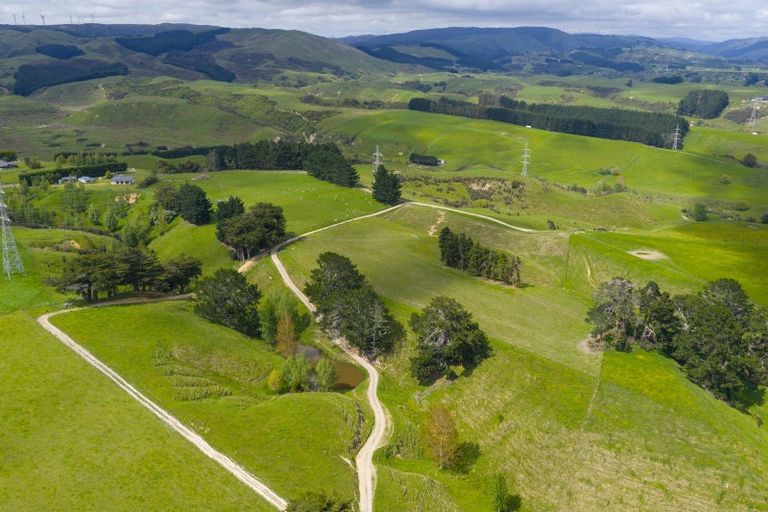 Photo of property in 158 Pahiatua Aokautere Road, Aokautere, 4471