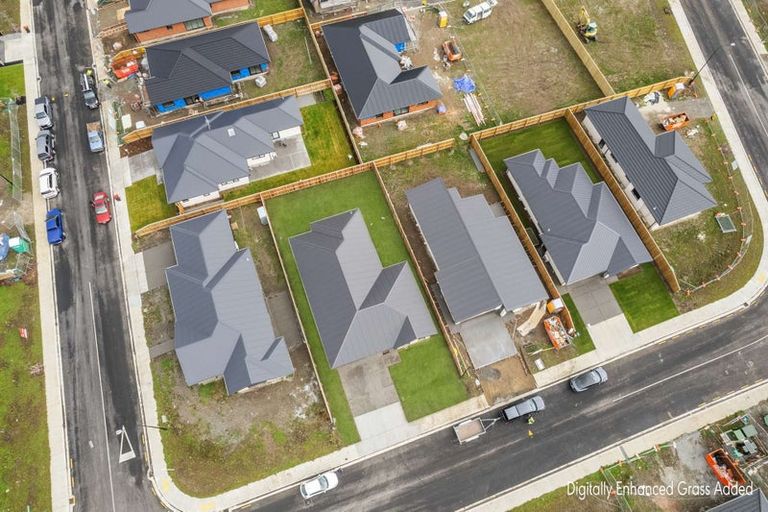 Photo of property in 19 Ellmers Street, Woodend, 7691