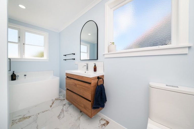 Photo of property in 9 Mersey Terrace, Roslyn, Palmerston North, 4414