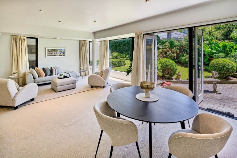 Photo of property in Highwic, 32u5 Hobson Street, Thorndon, Wellington, 6011