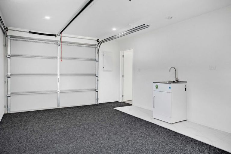 Photo of property in 1 Lamont Place, Waikanae, 5036