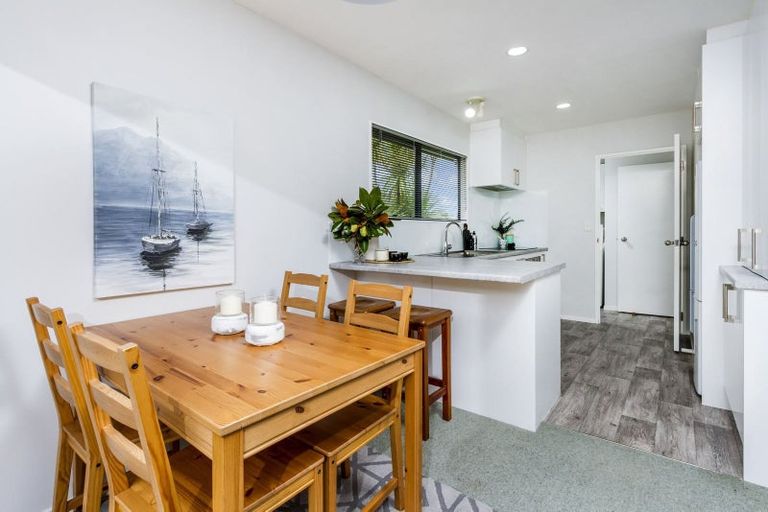 Photo of property in 12b/1 Coronation Street, Belmont, Auckland, 0622