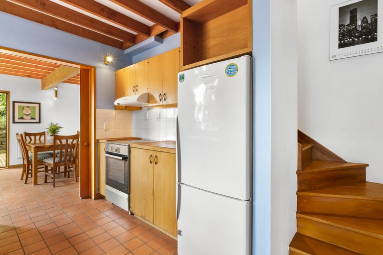 Photo of property in 18 Ivanhoe Road, The Cove, Dunedin, 9077