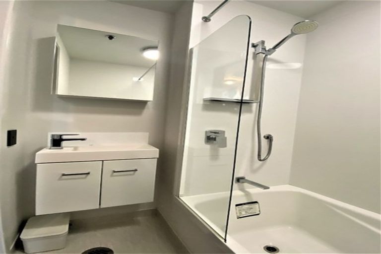 Photo of property in Vedado Apartments, 208/41u Hopper Street, Mount Cook, Wellington, 6011