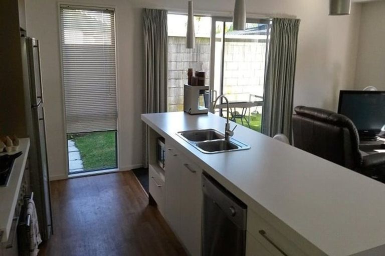 Photo of property in 137a Geraldine Street, Edgeware, Christchurch, 8013