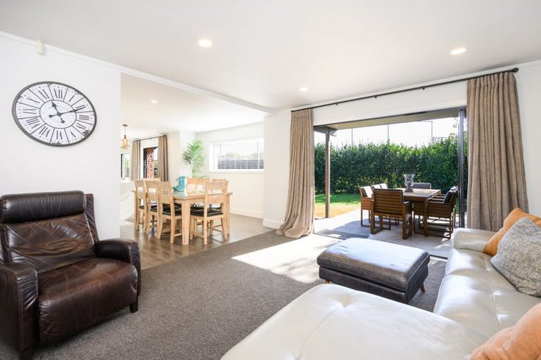 Photo of property in 281 Fitzherbert Avenue, West End, Palmerston North, 4410