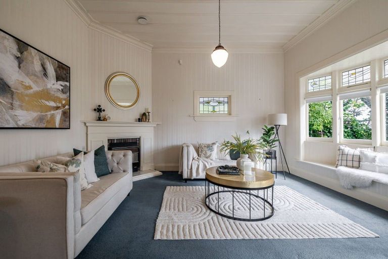 Photo of property in 350 College Street, West End, Palmerston North, 4410