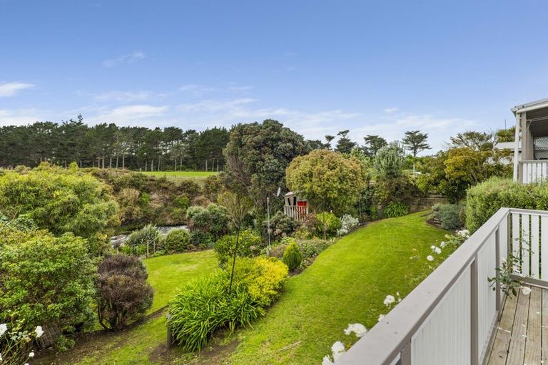 Photo of property in 18 Kawei Road, Ohawe, Hawera, 4671
