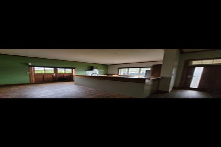 Photo of property in 9 Ruataniwha Street, Waipawa, 4210