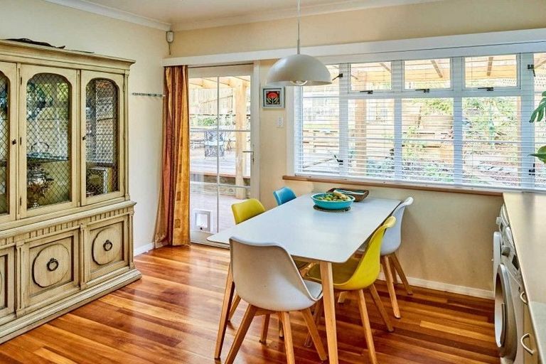 Photo of property in 341 Muritai Road, Eastbourne, Lower Hutt, 5013