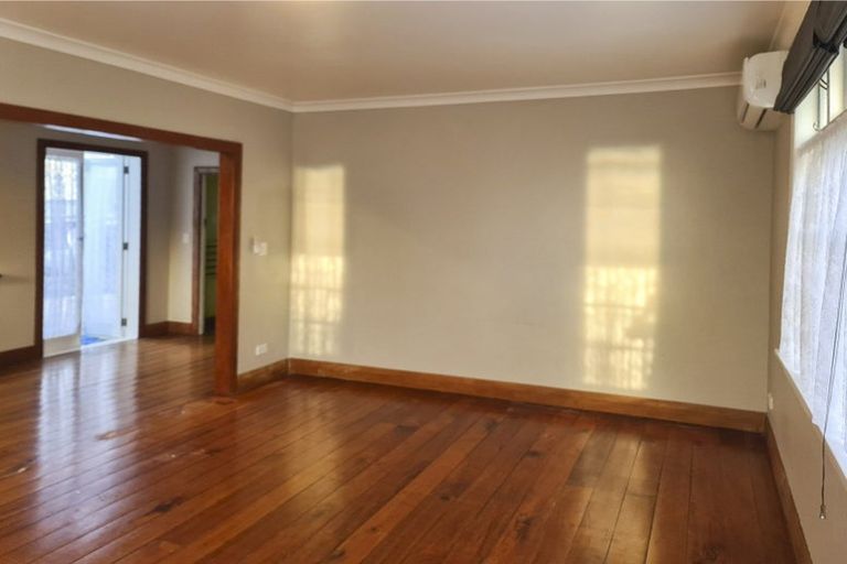 Photo of property in 25 Tarewa Road, Morningside, Whangarei, 0110