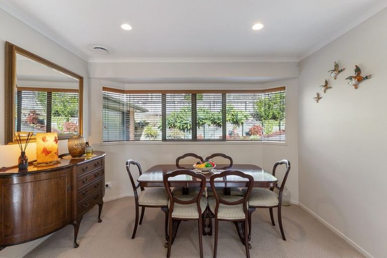 Photo of property in 11 Grovenor Drive, Orewa, 0931