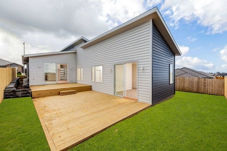 Photo of property in 13 Huamanu Street, Pukekohe, 2120