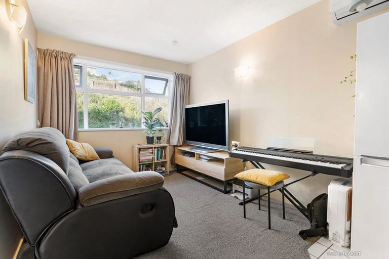 Photo of property in Parkland Flats, 51u6 Adams Terrace, Kelburn, Wellington, 6021