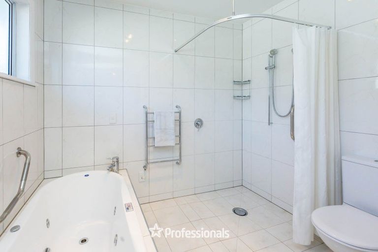 Photo of property in 249 Fergusson Drive, Heretaunga, Upper Hutt, 5018