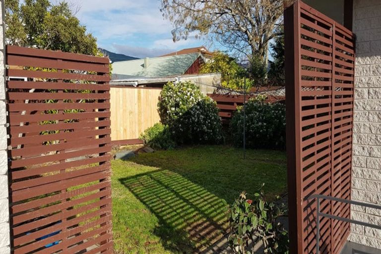 Photo of property in 2/11 Leicester Street, Stoke, Nelson, 7011