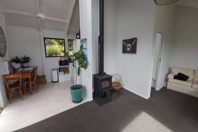 Photo of property in 24 Bedford Street, Northland, Wellington, 6012