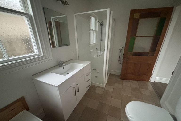 Photo of property in 68 Beauchamp Street, Karori, Wellington, 6012