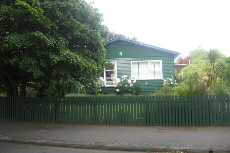 Photo of property in 221 Waimea Terrace, Beckenham, Christchurch, 8023