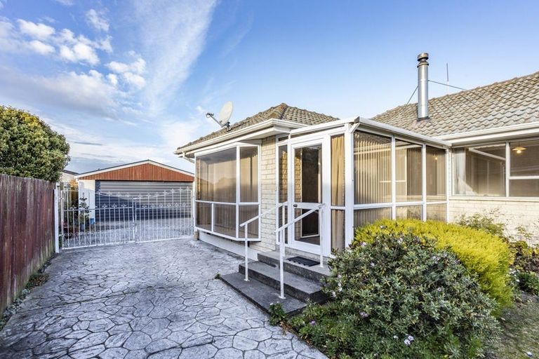 Photo of property in 5 Inverell Place, North New Brighton, Christchurch, 8083