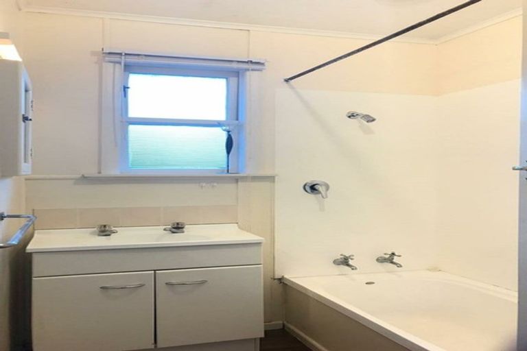 Photo of property in 89 Pharazyn Street, Melling, Lower Hutt, 5010