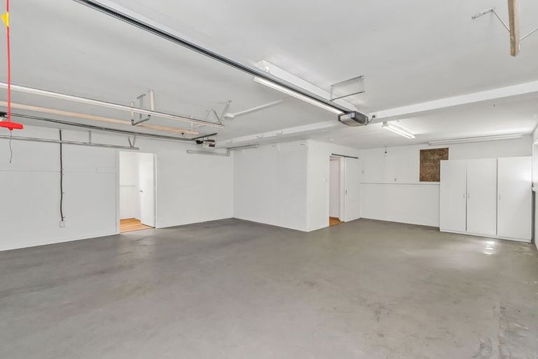 Photo of property in 39 Highfield Place, Avonhead, Christchurch, 8042