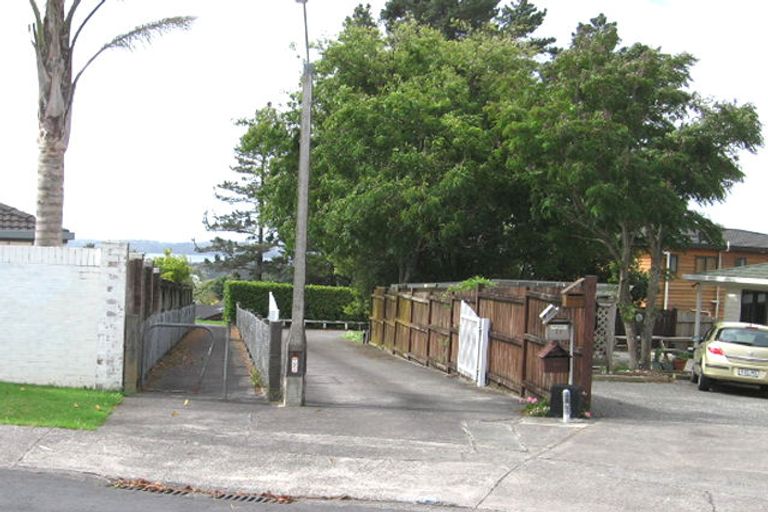 Photo of property in 26 Tatyana Place, Massey, Auckland, 0614