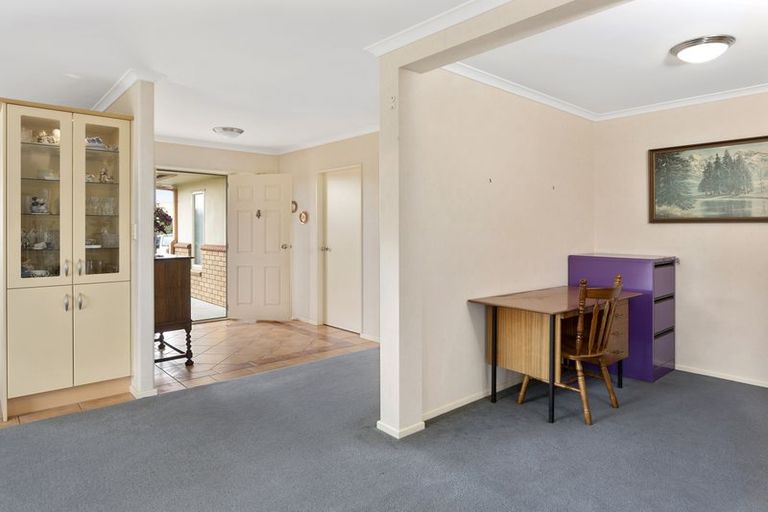 Photo of property in 28 Mcleod Place, Papamoa Beach, Papamoa, 3118