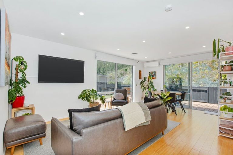 Photo of property in 145 Navigation Drive, Whitby, Porirua, 5024