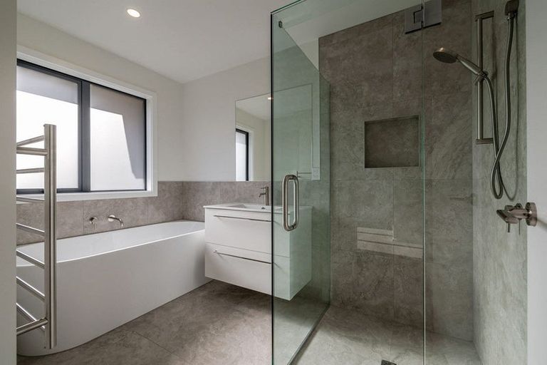 Photo of property in 21 Latha Grove, Woodville, 4999