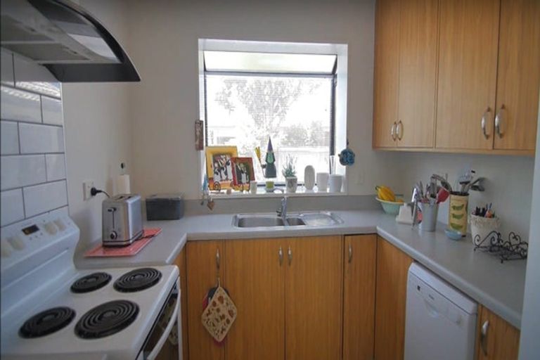 Photo of property in 2/152 Hoon Hay Road, Hoon Hay, Christchurch, 8025