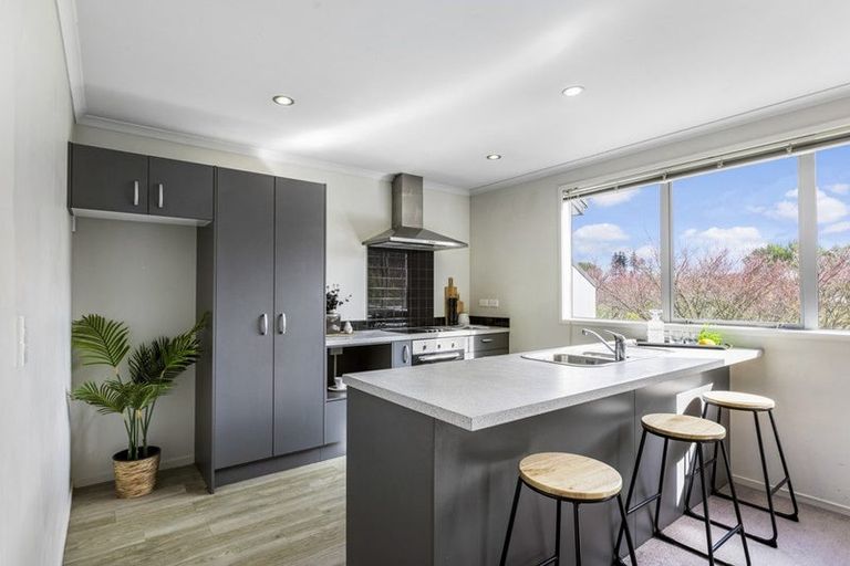 Photo of property in 11/6u Page Place, Hamilton East, Hamilton, 3216