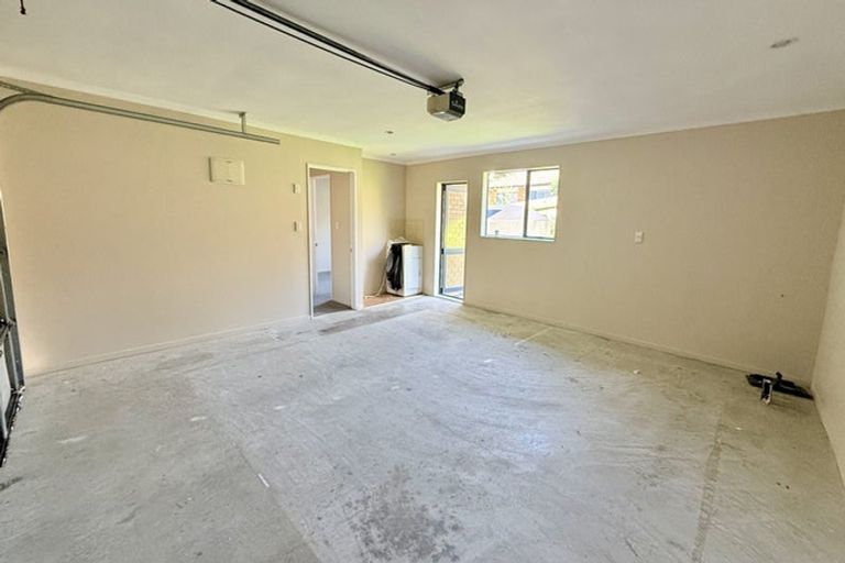 Photo of property in 10 Exotic Place, Massey, Auckland, 0614